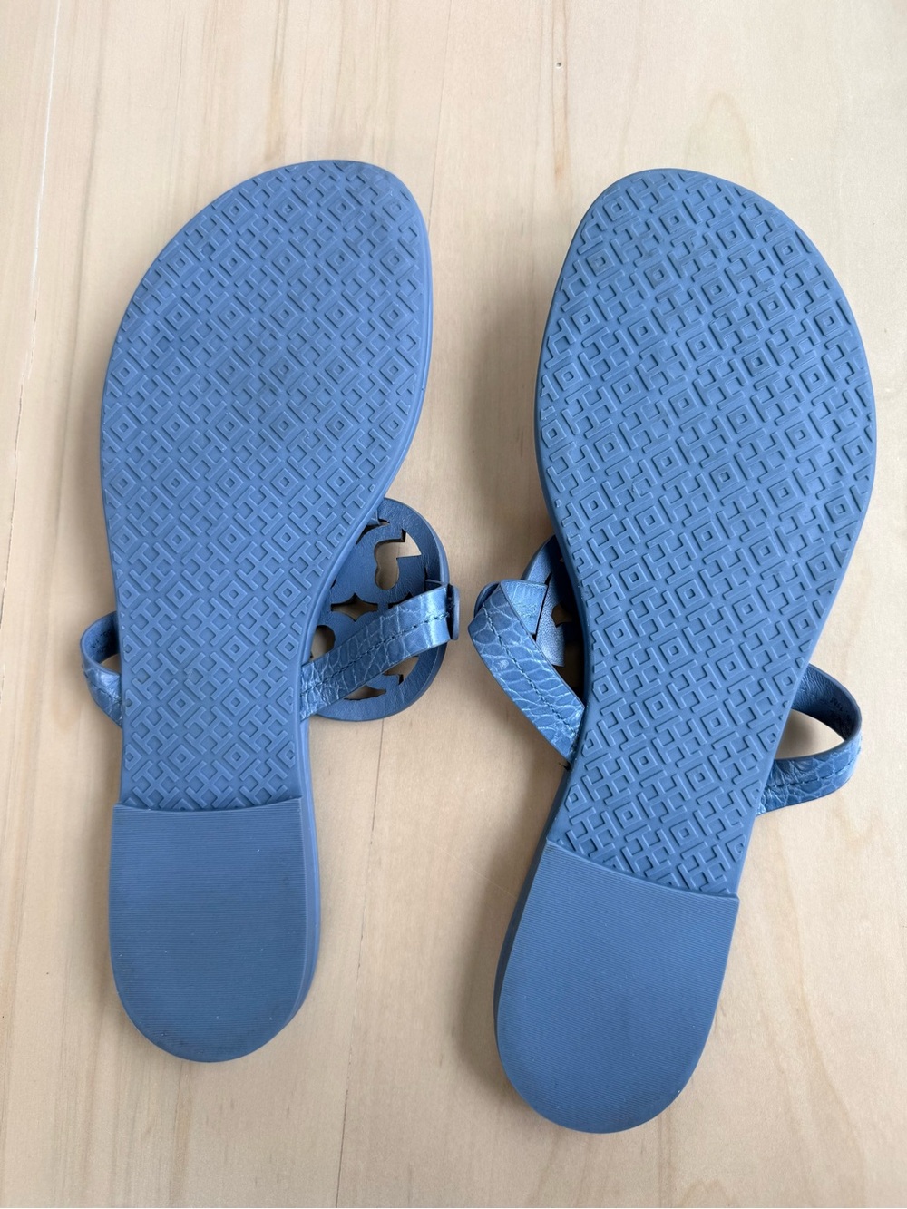 TORY BURCH Miller Croc-Embossed Sandals - Size 11 Excellent Pre-❤️ Condition - Picture 4 of 6